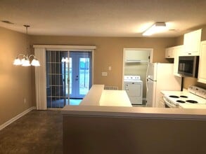 6716 Bryant St in Myrtle Beach, SC - Building Photo - Building Photo