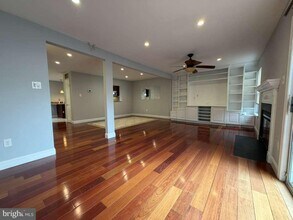 10354 College Square in Columbia, MD - Building Photo - Building Photo