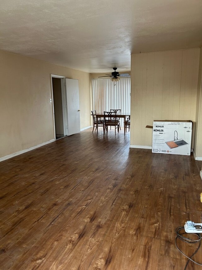 1260 Plymouth Wy in Sparks, NV - Building Photo - Building Photo