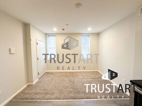 2404 W Thompson St in Philadelphia, PA - Building Photo - Building Photo