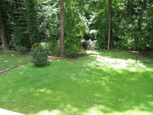 1472 Fama Dr NE in Atlanta, GA - Building Photo - Building Photo