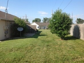 2902 Russel Ct in Manhattan, KS - Building Photo - Building Photo