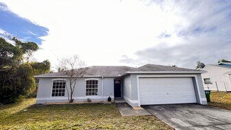2397 Kerridale St in Deltona, FL - Building Photo