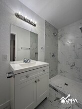 919 Green Park St in San Antonio, TX - Building Photo - Building Photo