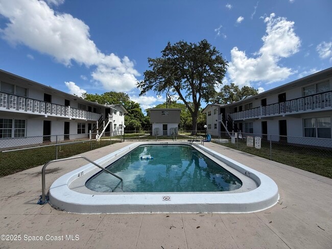 property at 1432 Parkway Dr
