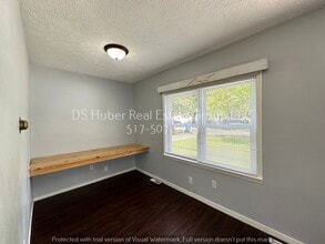 307 Astor Ave in Lansing, MI - Building Photo - Building Photo