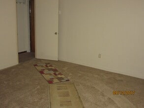 3008 Broad Ave, Unit 2 in Altoona, PA - Foto de edificio - Building Photo