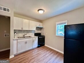 531 Gresham Park Dr in Marietta, GA - Building Photo - Building Photo