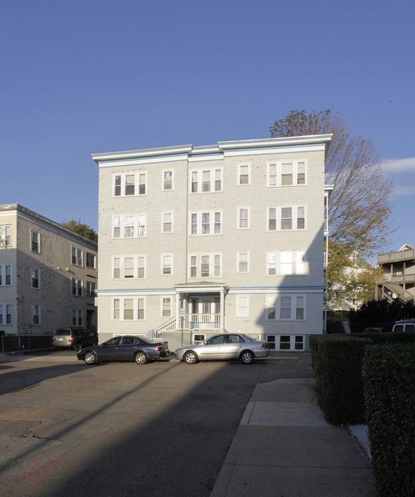 16 Surfside Rd in Lynn, MA - Building Photo