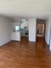 2410 S Carolina St, Unit C in San Pedro, CA - Foto de edificio - Building Photo