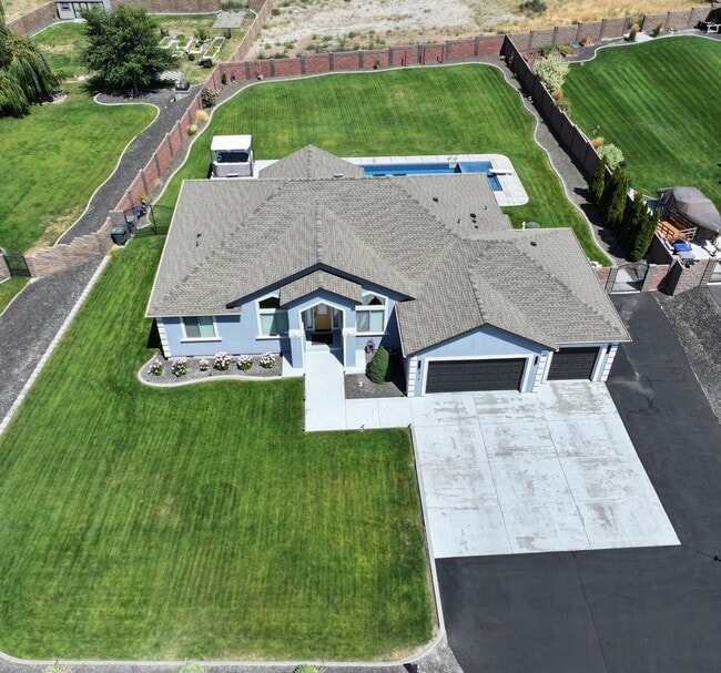 2914 Karlee Dr in Richland, WA - Building Photo - Building Photo