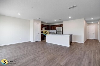 6540 Sweetbay Ln, Unit 202 in Jacksonville, FL - Foto de edificio - Building Photo