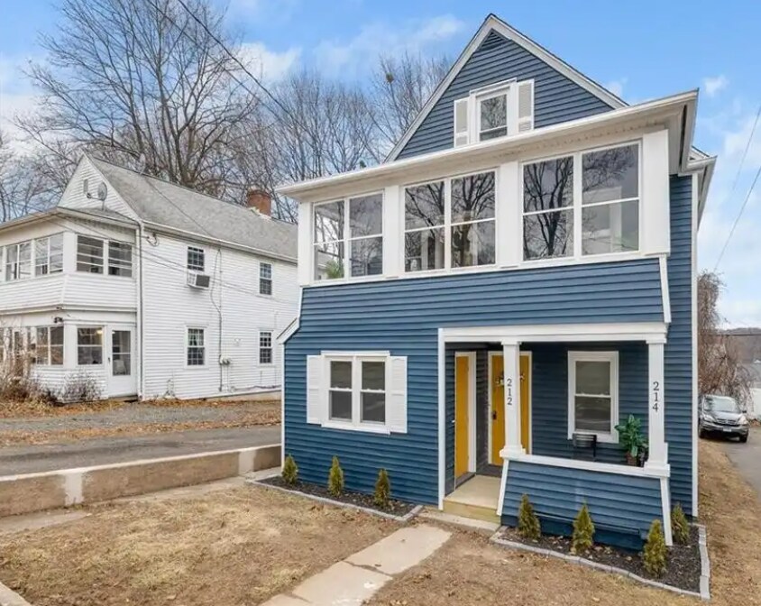 214 Greene St, Unit 214 in Bristol, CT - Building Photo