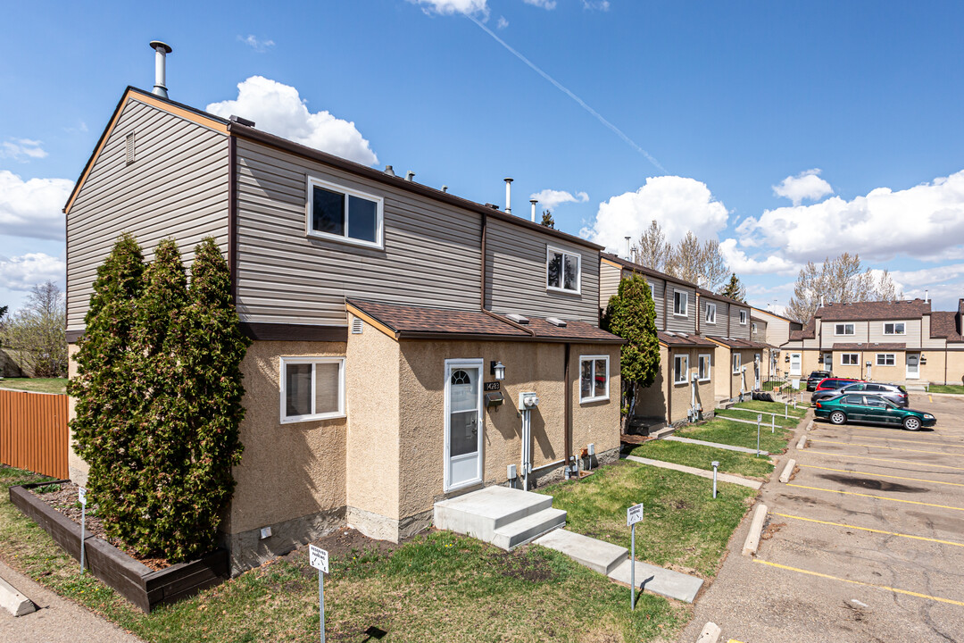 14225 23 St NW in Edmonton, AB - Building Photo