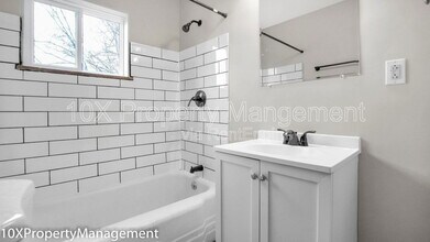 2911 Sullivant Ave in Columbus, OH - Building Photo - Building Photo