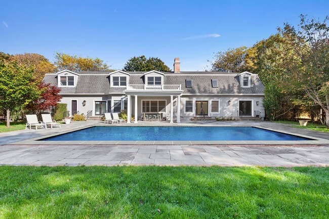 property at 15 S Hill St