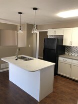 1256 N Country Acres Ave in Wichita, KS - Building Photo