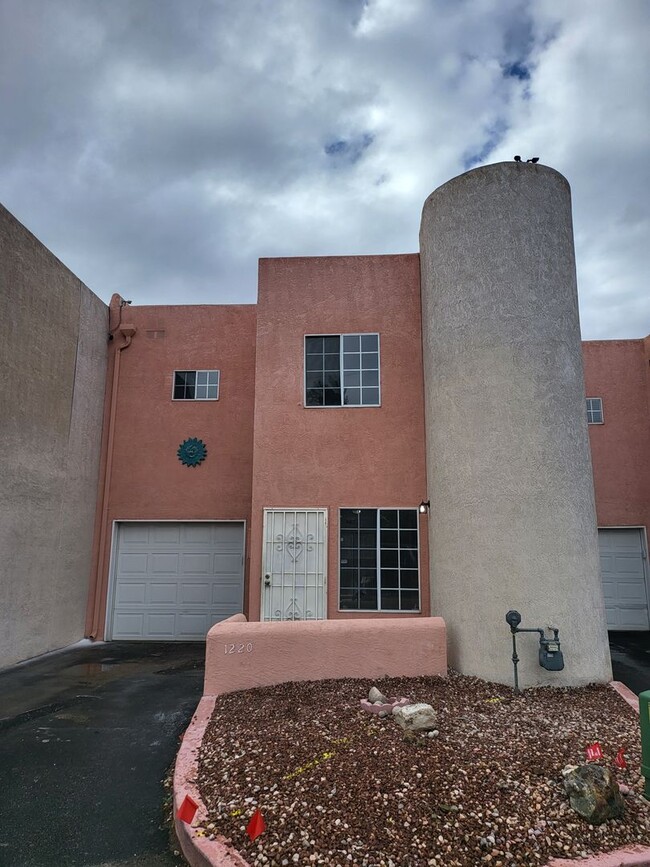 property at 1220 Rosemont Ave NW