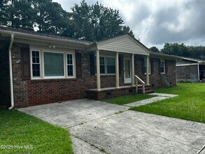 158 Old 30 Rd in Jacksonville, NC - Building Photo - Building Photo
