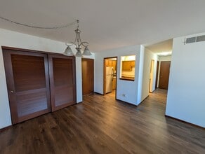 Charleston East Apartments in Milwaukee, WI - Building Photo - Building Photo