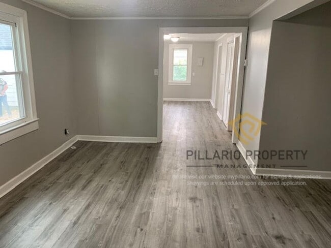 1012-1014 S Worth Ave in Indianapolis, IN - Building Photo - Building Photo