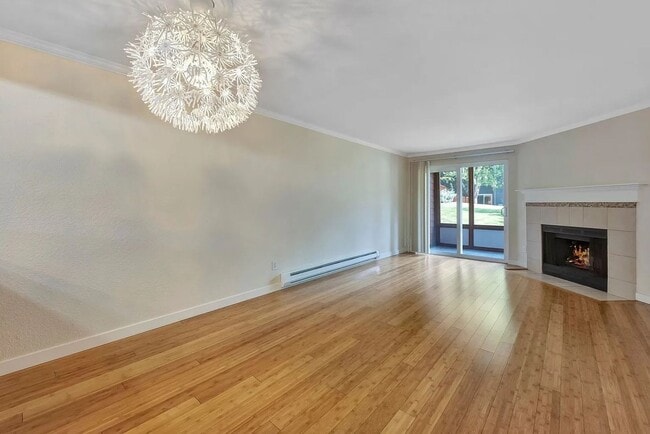 12601 SE 41st Pl in Bellevue, WA - Building Photo - Building Photo