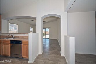 11767 W Dos Rios Dr in Sun City, AZ - Building Photo - Building Photo
