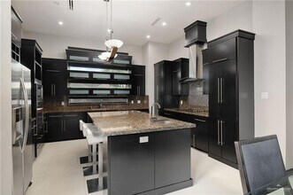 305 N Mockingbird Ave in Mission, TX - Building Photo - Building Photo