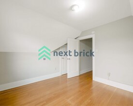 1919 Dexter Ave N in Seattle, WA - Building Photo - Building Photo