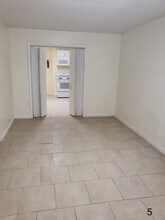 750 Legacy Pl SW-Unit -Basement in Atlanta, GA - Building Photo - Building Photo