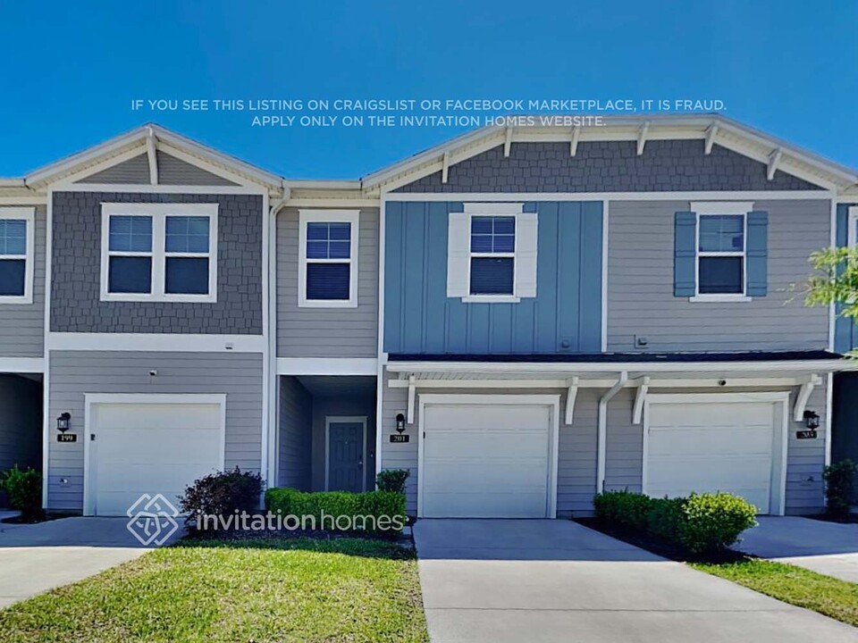201 Sweet Lemon Ln in Orange Park, FL - Foto de edificio