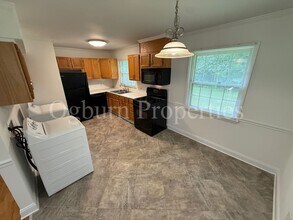 4136 Sunflower Cir in Winston-Salem, NC - Building Photo - Building Photo