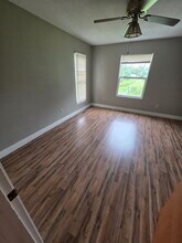 1292 30th St NE in Cedar Rapids, IA - Building Photo - Building Photo
