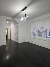 8032 S Sangamon St in Chicago, IL - Building Photo - Building Photo