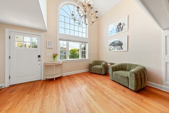 11 Greenwood Pl in Norwalk, CT - Building Photo - Building Photo