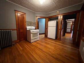 393 Beech St in Boston, MA - Building Photo - Building Photo