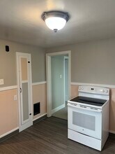1625 Walnut Ave, Unit Upper 1 bedroom in Niagara Falls, NY - Building Photo - Building Photo