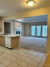 2755 N Forest Rd in Getzville, NY - Building Photo - Building Photo
