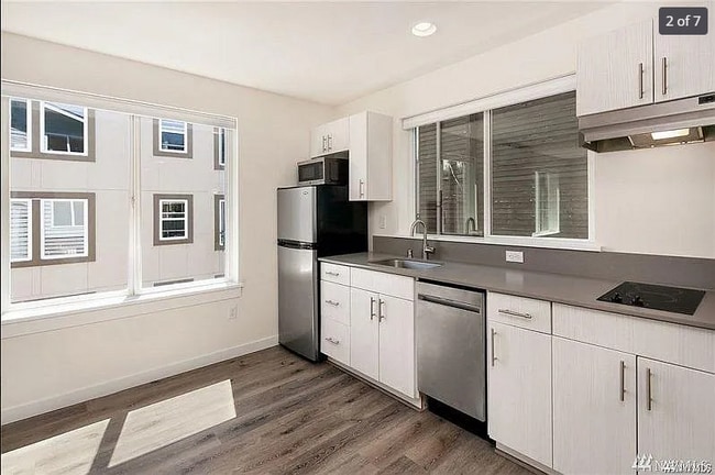 315 W Roy St in Seattle, WA - Foto de edificio - Building Photo