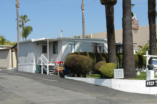 Anchor Trailer Park in Costa Mesa, CA - Building Photo - Building Photo