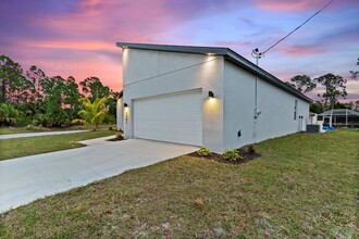 1482 Gardenside Cir in North Port, FL - Building Photo - Building Photo