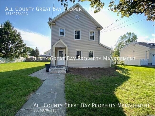 property at 20 W Oak St