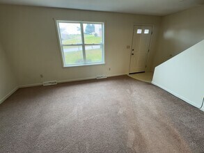 253 Ark Dr in Dallastown, PA - Building Photo - Building Photo