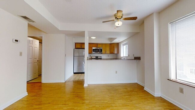 348 Franklin St, Unit 306qt in Cambridge, MA - Building Photo - Building Photo