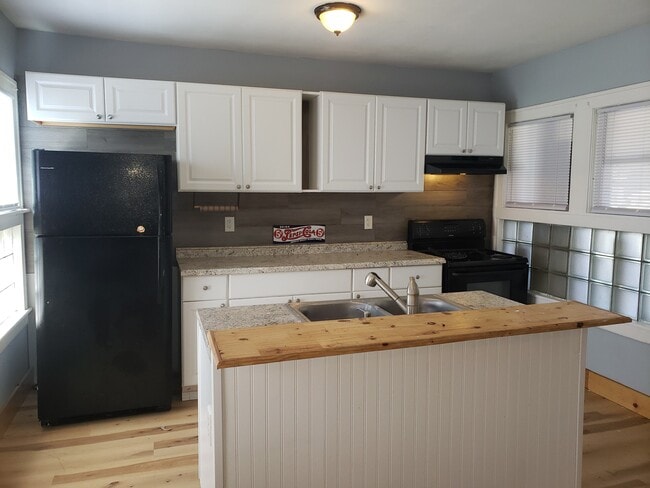 460 Chenango St, Unit 3
