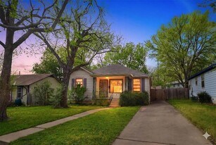 2007 Montclaire St in Austin, TX - Building Photo