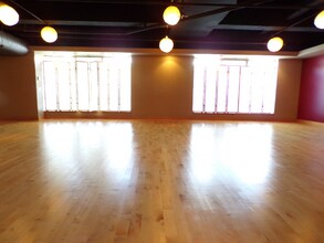 12549 28th Ave NE in Seattle, WA - Foto de edificio - Building Photo