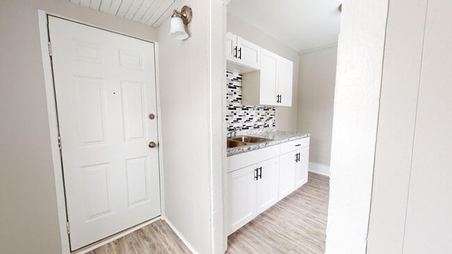 4500 W 39th St in Cleveland, OH - Foto de edificio - Building Photo