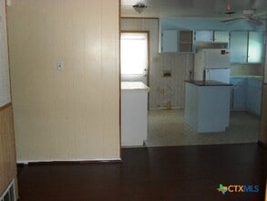 910 San Antonio St in Killeen, TX - Foto de edificio - Building Photo