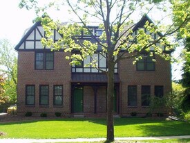 Victors Place in Ann Arbor, MI - Building Photo